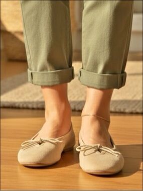 NWOT Zara Goat Suede Flats 38 Neutral Round Toe Everyday Minimalist Balletcore